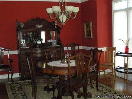 Haynes Bed And Breakfast غرينزبورو الغرفة الصورة